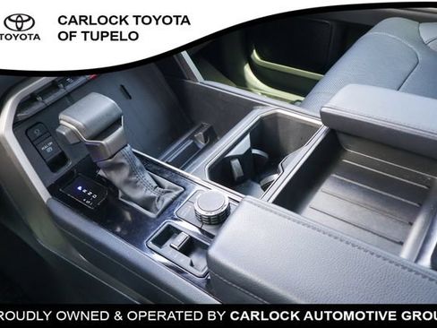 Used 2024 Toyota Tundra Limited AWD/4WD image 18