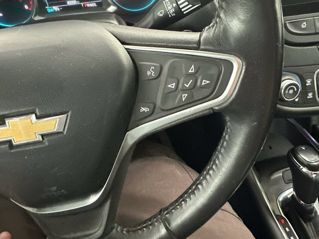 Used 2018 Chevrolet Malibu LT w/ Leather Package FWD image 43