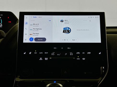 Used 2024 Toyota bZ4X XLE w/ Weather Package image 21