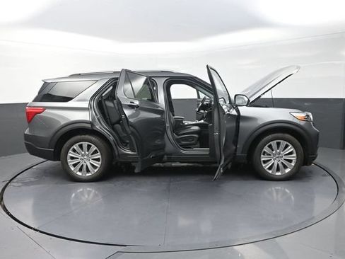 Used 2023 Ford Explorer Limited w/ Hybrid Equipment Group 310A AWD/4WD image 46