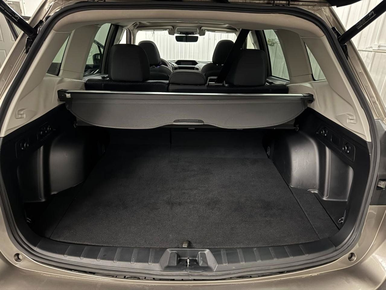 Used 2021 Subaru Forester Premium AWD/4WD image 8