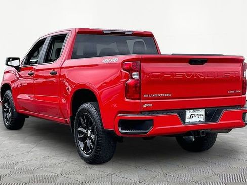 Used 2023 Chevrolet Silverado 1500 Custom AWD/4WD image 4