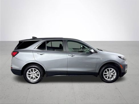 Used 2023 Chevrolet Equinox LT image 5
