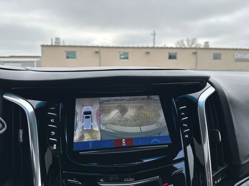 Used 2020 Cadillac Escalade ESV Platinum image 56