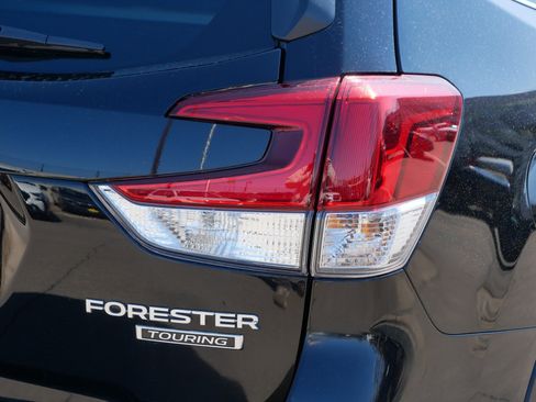 Used 2023 Subaru Forester Touring AWD/4WD image 17