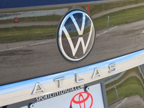 Used 2021 Volkswagen Atlas SE AWD/4WD image 11