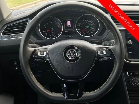 Used 2021 Volkswagen Tiguan SE image 18