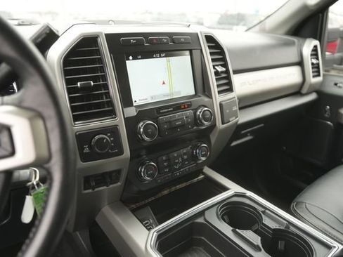 Certified 2019 Ford F250 Lariat w/ Lariat Value Package image 25