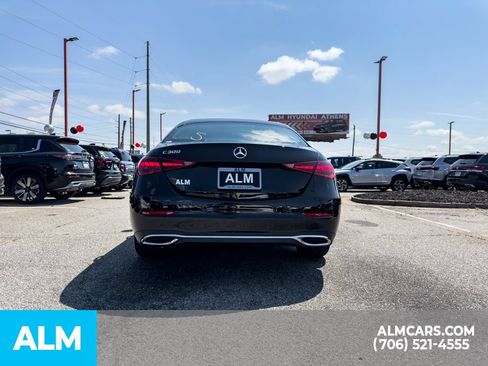 Used 2025 Mercedes-Benz C 300 Sedan image 5
