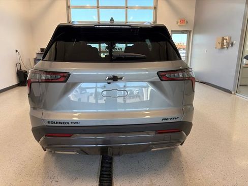 New 2026 Chevrolet Equinox ACTIV AWD/4WD image 12