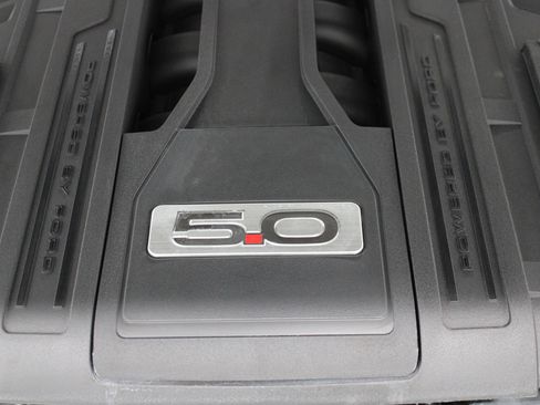 Used 2021 Ford Mustang GT RWD image 11