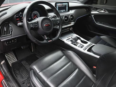Used 2021 Kia Stinger GT2 image 29