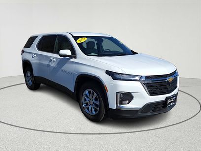 Used 2023 Chevrolet Traverse LS