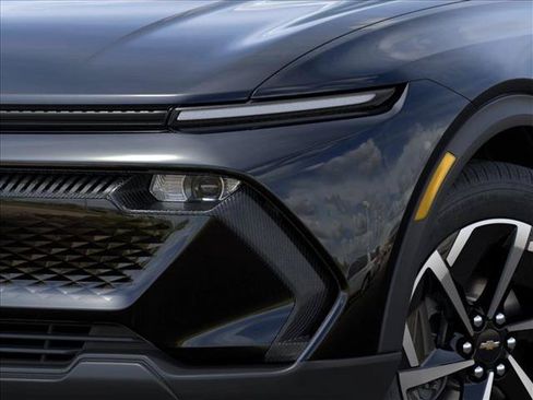 New 2026 Chevrolet Equinox EV LT FWD image 10