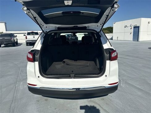 Used 2021 Chevrolet Equinox LT image 21