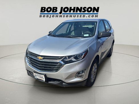 Used 2020 Chevrolet Equinox LS w/ LPO, Floor Liner Package AWD/4WD image 7