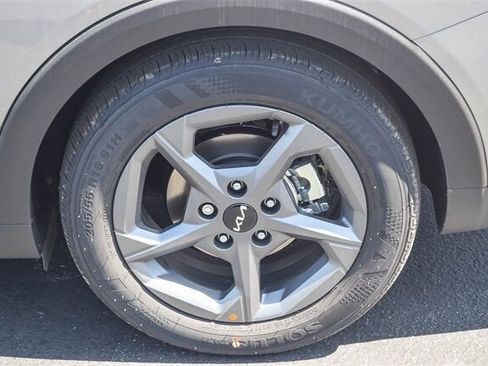 New 2025 Kia K4 LXS image 10
