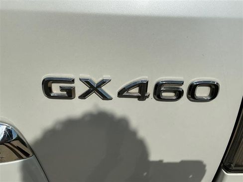 Used 2016 Lexus GX 460 w/ Premium Package AWD/4WD image 18