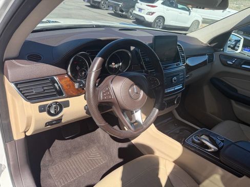 Used 2019 Mercedes-Benz GLS 450 4MATIC image 39