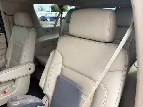 Used 2020 GMC Yukon XL Denali w/ Denali Ultimate Package AWD/4WD image 17