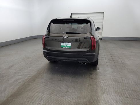 Used 2021 Kia Telluride S FWD image 7