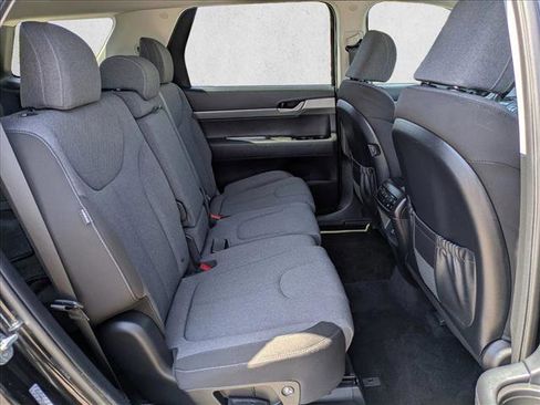 Used 2023 Hyundai Palisade SE w/ Cargo Package FWD image 21