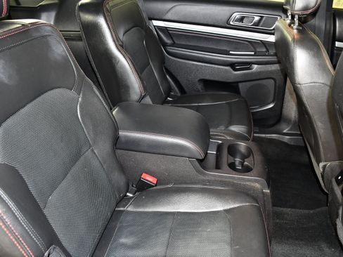 Used 2018 Ford Explorer Sport w/ Equipment Group 401A AWD/4WD image 45