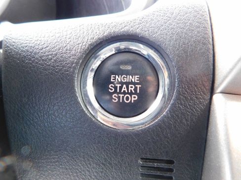 Used 2011 Toyota 4Runner Limited AWD/4WD image 10