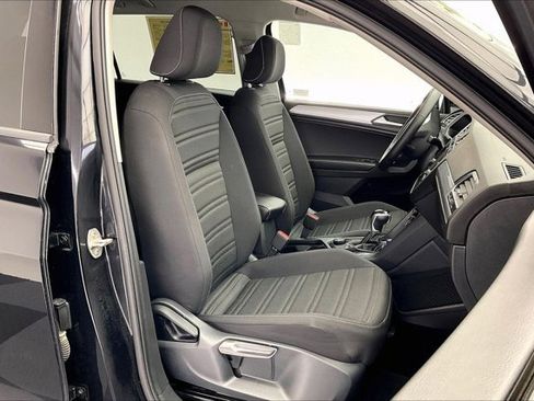 Used 2022 Volkswagen Tiguan S image 6