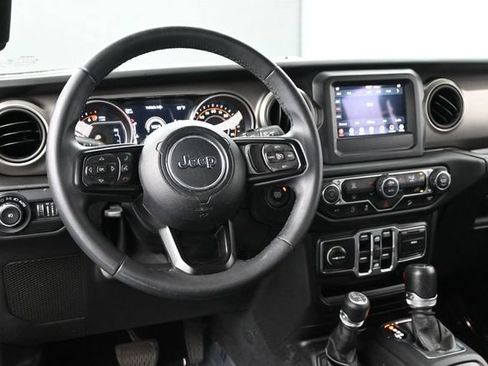 Used 2018 Jeep Wrangler Unlimited Sport S AWD/4WD image 24