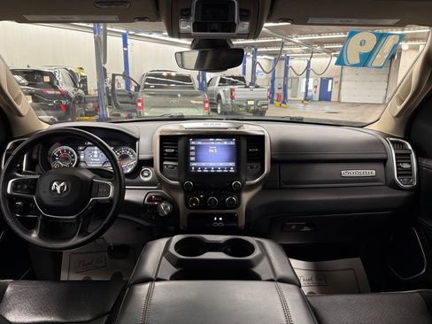 Used 2019 RAM 1500 Laramie AWD/4WD image 15