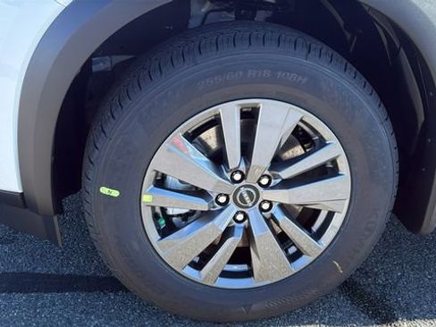 New 2025 Nissan Pathfinder SV w/ Cargo Package image 9