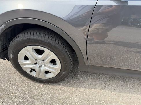 Used 2015 Toyota RAV4 LE FWD image 9