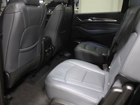 Used 2024 Buick Enclave Essence w/ Experience Buick Package image 25