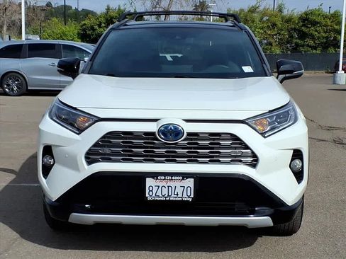 Used 2021 Toyota RAV4 XSE image 2