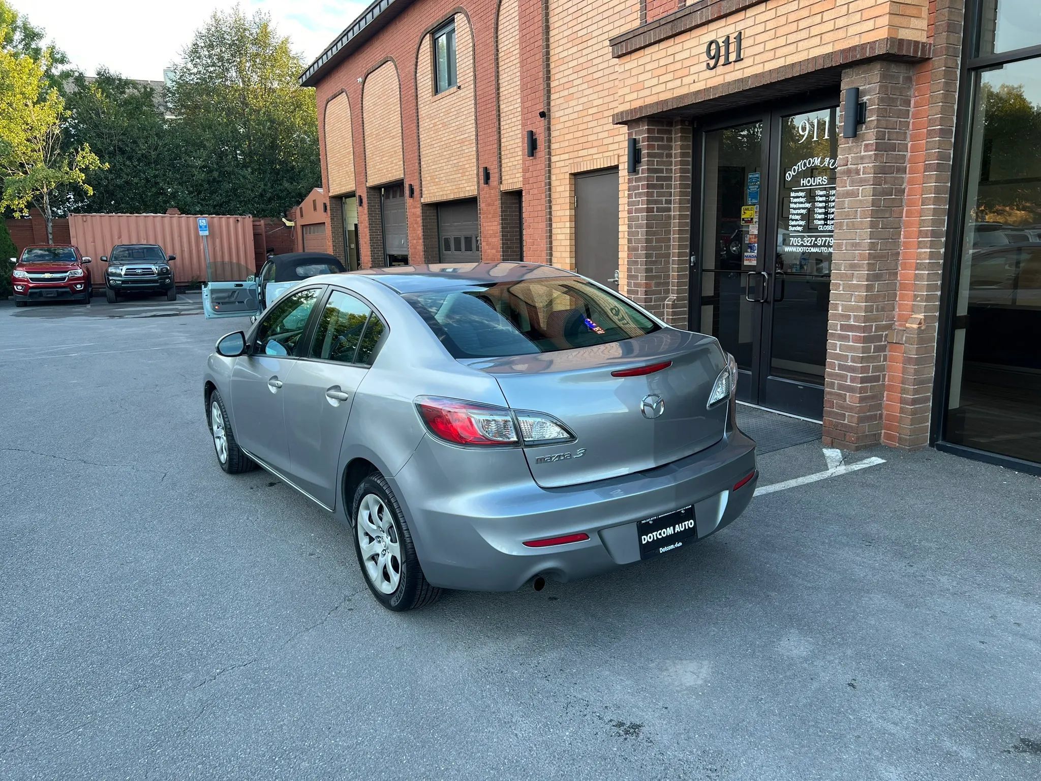 Used 2013 MAZDA MAZDA3 i Sport FWD image 5