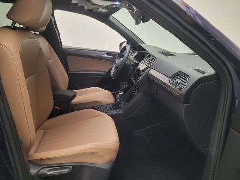 Used 2022 Volkswagen Tiguan SE FWD image 21