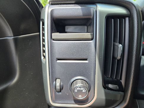 Used 2019 Chevrolet Silverado 1500 LT RWD image 25