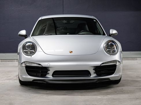 Used 2016 Porsche 911 Carrera S RWD image 5