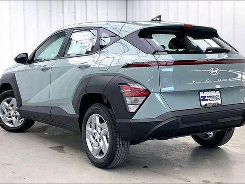 New 2026 Hyundai Kona SE image 24