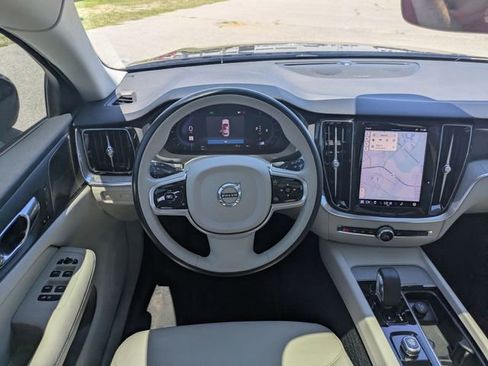 Used 2023 Volvo V60 B5 Cross Country Plus w/ Climate Package AWD/4WD image 32