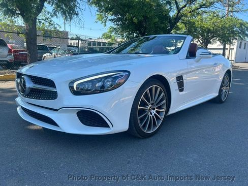 Used 2018 Mercedes-Benz SL 550 image 1