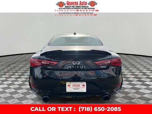 Used 2018 INFINITI Q60 3.0t Luxe w/ Sensory Package 3.0T Luxe image 5