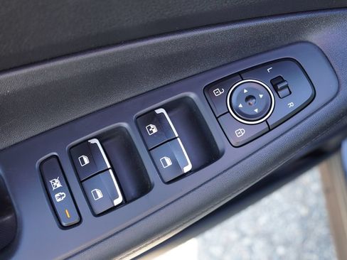 Used 2019 Hyundai Santa Fe SE AWD/4WD image 21