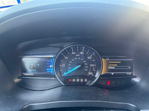Used 2019 Ford Explorer XLT w/ Equipment Group 201A FWD image 10