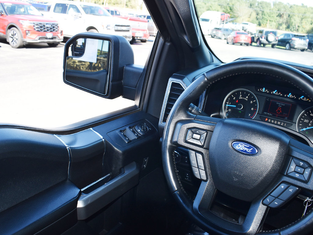 Used 2017 Ford F150 XLT w/ Equipment Group 302A Luxury AWD/4WD image 19