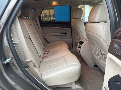 Used 2014 Cadillac SRX Luxury w/ Driver Awareness Package image 18