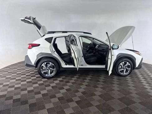 Used 2025 Subaru Crosstrek 2.5i Premium AWD/4WD image 14