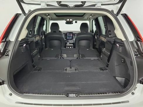 Certified 2025 Volvo XC90 B6 Core w/ Protection Package Premier AWD/4WD image 42