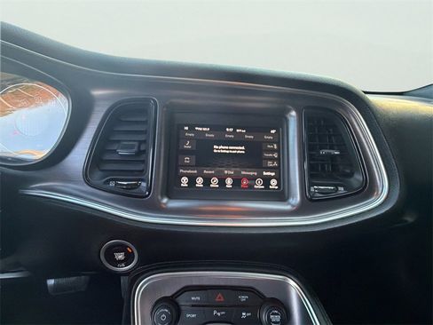 Used 2018 Dodge Challenger SXT w/ Driver Convenience Group image 25